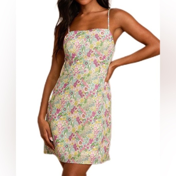 LULU’s The Perfect Date White Floral Sleeveless Bodycon Mini-Dress Cocktail Sz L - Picture 1 of 10